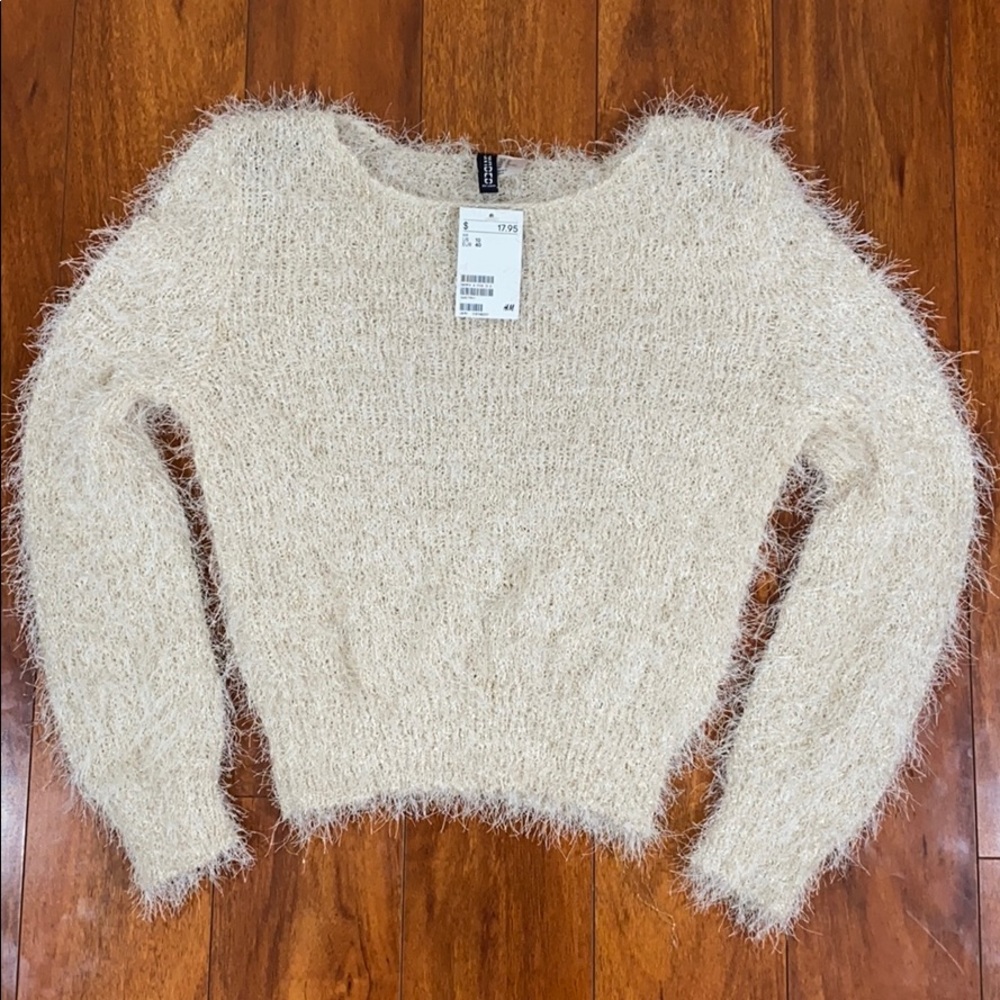 Sweater - Picture 2 of 3